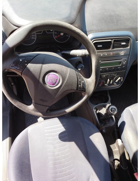 VENDITA AUTO USATA - Fiat Grande Punto 1.3 Mjt 75 CV 5 Porte Active