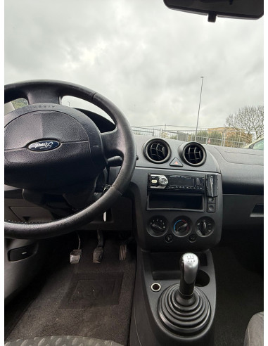 Ford Fiesta 1.4tdci 68cv Ghia 2002