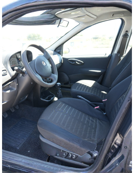 NOLEGGIO - Fiat Punto 1.2 60Cv Natural Power